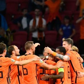 Hollanda, Ukrayna'yı 3 golle mağlup etti