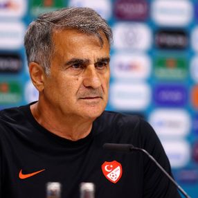 Şenol Güneş, Burak Yılmaz ve Hakan Çalhanoğlu ile özel görüştü