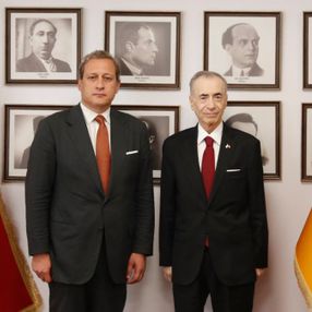 Galatasaray'da devir teslim töreni gerçekleşti