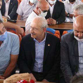 Kemal Kılıçdaroğlu’ndan kendisine yapılan ikrama esprili yanıt