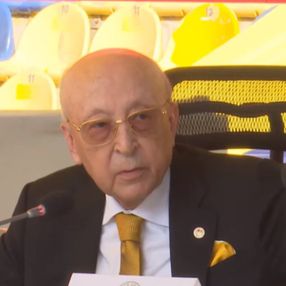 Fenerbahçe'de aidat ücretleri kavga çıkardı