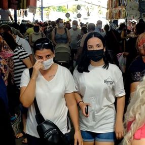Edirne’de, Bulgar vatandaşlarının alışveriş yoğunluğu kamerada