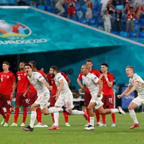İspanya, İsviçre'yi mağlup ederek yarı finale yükseldi