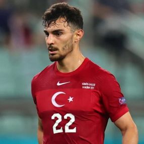 Beşiktaş'la Kaan Ayhan görüşmeleri tıkandı