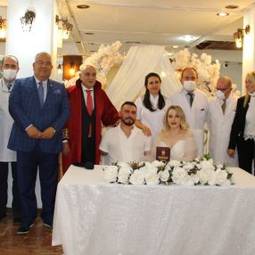 Pençe-Şimşek Harekatı gazisi, tedavi gördüğü hastanede evlendi