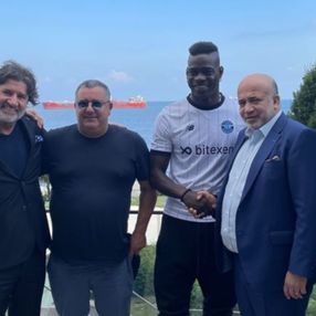 Mario Balotelli Adana Demirspor'da