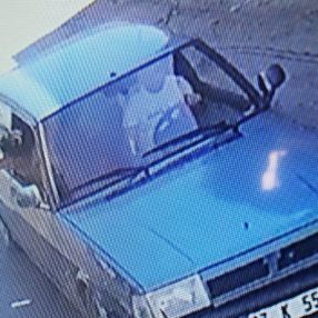 Antalya'da otomobilden iş yerine ateş açıldı