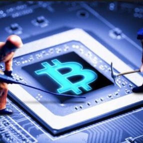 Play Store'daki kripto para uygulamaları kullanıcıları dolandırıyor