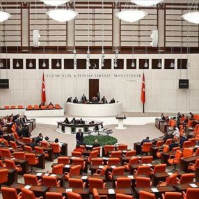 AK Parti, ekonomik düzenlemelerin olduğu torba yasa teklifini sundu