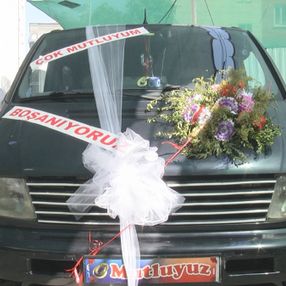 Malatya'daki adam, boşanma davasına süslü arabayla gitti
