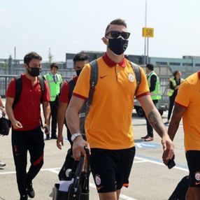 PSV, Galatasaray'ın paylaşımına cevap verdi