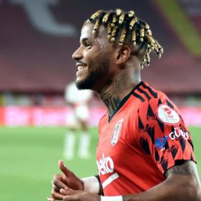 Beşiktaş'la anlaşan Rosier, İstanbul'a geliyor