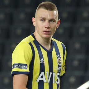 Fenerbahçe, Szalai transferi konusunda kararsız
