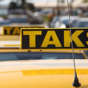 İstanbul'da 750 minibüs ve 250 dolmuş taksinin taksiye dönüştürülmesi onaylandı
