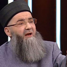 Cübbeli Ahmet: Çocuklarınızı imam hatip ve ilahiyata göndermeyin