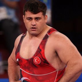Rıza Kayaalp'ten bronz madalya