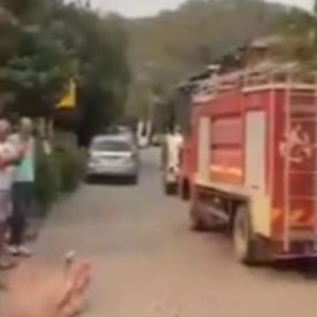 Marmaris'te yangını söndüren itfaiye ekipleri alkışlarla karşılandı