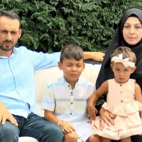 İstanbul'da tesettürü nedeniyle plaja alınmadı