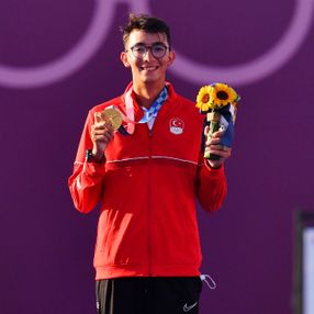 Tokyo 2020'den madalyayla dönen sporcularımız