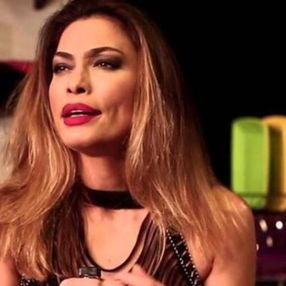 Oyuncu Leyla Bilginel, Manavgat'ta yangınzedeleri azarladı