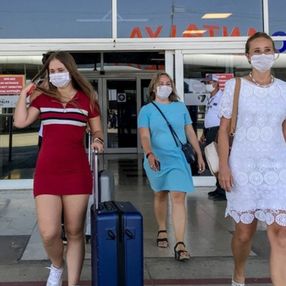 İngiliz hava yolu firması, Türkiye'ye 2022'ye kadar uçuşları iptal etti