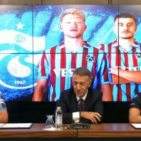 Trabzonspor'da Dorukhan ve Cornelius'a imza töreni yapıldı