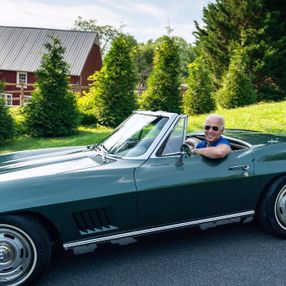 Joe Biden, ilk elektrikli Corvette modelini test edecek