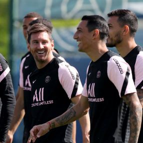 Lionel Messi'nin antrenmanda eğlenceli anları