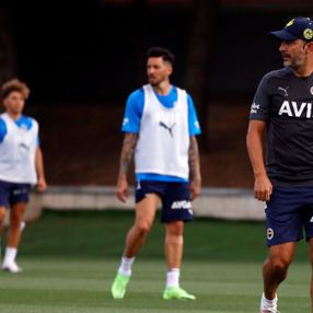 Fenerbahçe'de 11 oyuncu kamp kadrosuna alınmadı