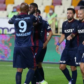 Trabzonspor, deplasmanda Yeni Malatyaspor'u 5 golle geçti