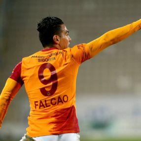 Galatasaray'da Falcao ile yollar ayrılıyor