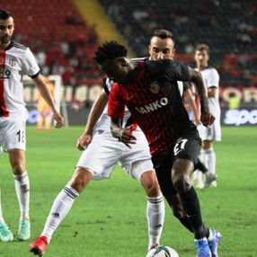 Beşiktaş, Gaziantep'ten 1 puanla döndü