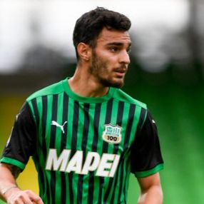 Sassuolo, Kaan Ayhan'ı satmak istemiyor