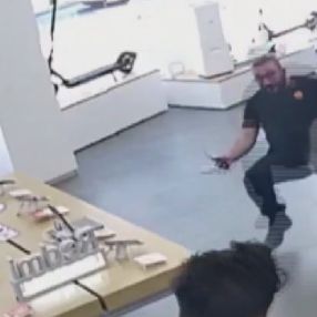 Malatya'da iş yerine giren fare, çalışanı yere serdi