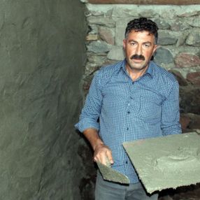 Ardahan'daki inşaat işçisi, dolandırılarak 20 bin liralık tüm birikimini kaptırdı