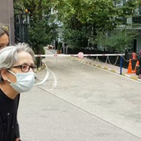 Bursa'da aşı karşıtı kadın Demet Hemşire sayesinde ikna oldu