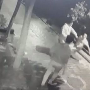 Beyoğlu’nda Ukraynalı turisti darbettikten sonra gasbettiler