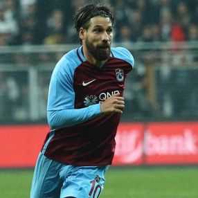Olcay Şahan, futbolu bıraktığını açıkladı