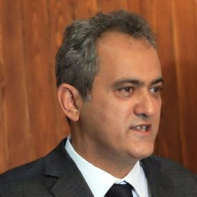 Mahmut Özer: Okullar en son kapatılacak yerler