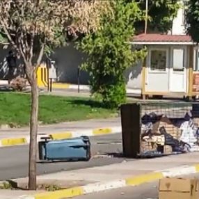 Diyarbakır'da elektrik dağıtım ekibi engellenmeye çalışıldı