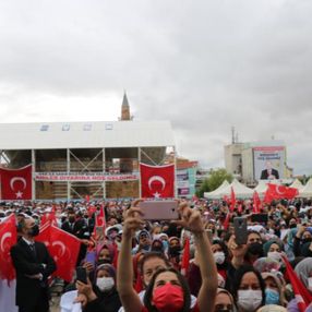 Cumhurbaşkanı Erdoğan'a Kırşehir'de sevgi seli