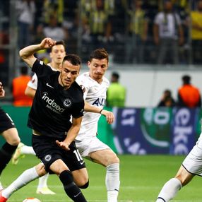 Fenerbahçe, Frankfurt deplasmanından 1 puanla döndü