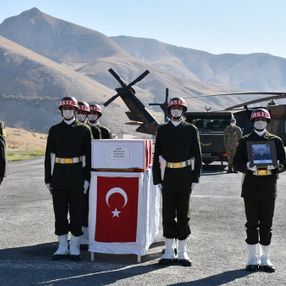 Şehit Ümit Solak, memleketi Muş'a uğurlandı