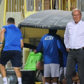 Mustafa Denizli, TFF'nin hoca seçimini eleştirdi