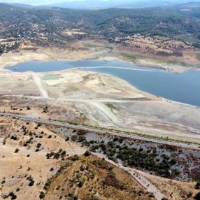 Mumcular Barajı, dolulukta yüzde 10'un altına geriledi