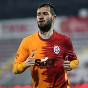 Galatasaraylı taraftarlardan Ömer Bayram'a tepki