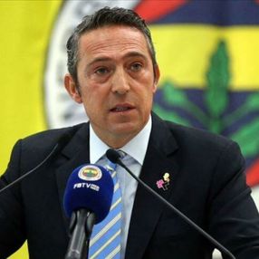Ali Koç'tan soyunma odasında takıma moral