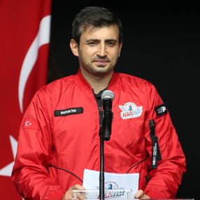 Selçuk Bayraktar'dan lider Türkiye vurgusu