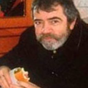 Sanatçı Selçuk Yöntem 'tost fotoğrafı' davasını kazandı
