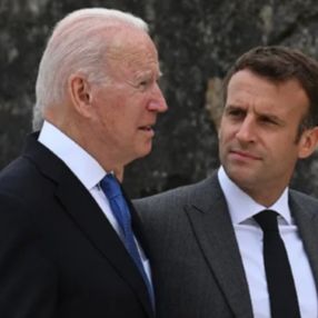 Emmanuel Macron ve Joe Biden, denizaltı krizini telefonda görüştü